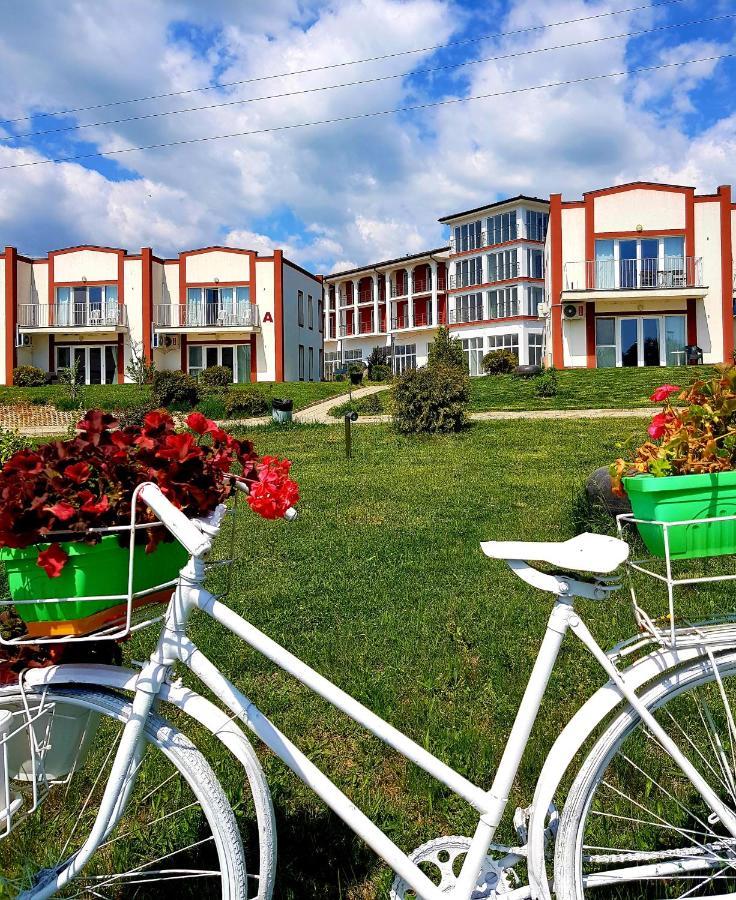 Апартаментен Туристически Комплекс Аква Терми Krasnovo Esterno foto